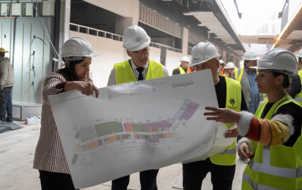Orsi recorrió obras